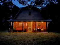 Mennonite Built Cabin on 81 acres surrounded by 30,000 acres of state park - Homestays