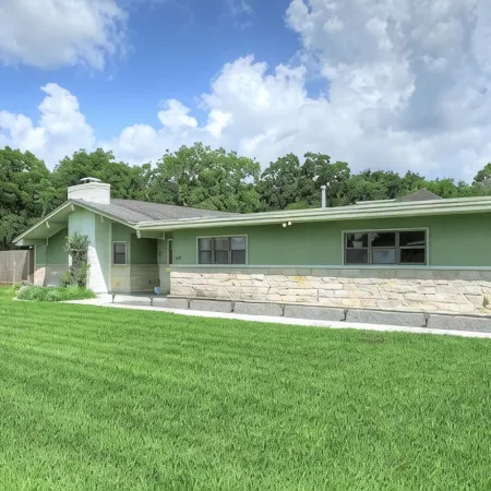 Bel · Boardwalk POOL Home w Bikes and Boat Parking