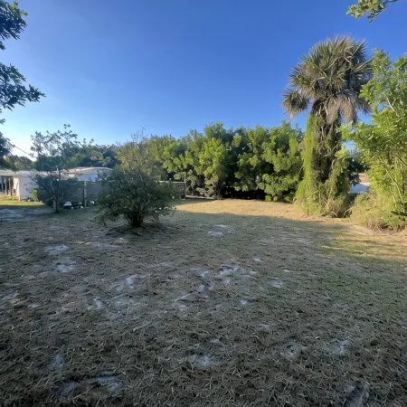 Private Coastal Retreat walking distance to downtown Jensen Beach  Sleeps 6