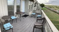 OCEANFRONT Villa perfectly located in the Heart of Fripp Island