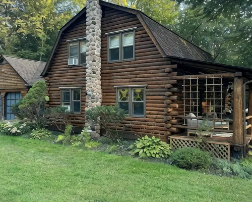 LOG  CABIN IN ZEN FOREST Hotels in Shawangunk