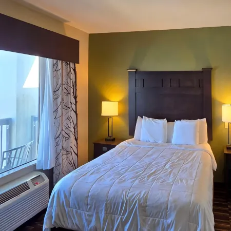 Comfort Inn & Suites
