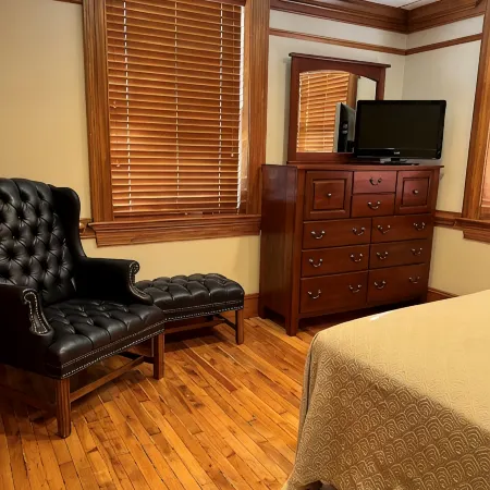 Historic Downtown New Bern Condo -2 Bedrooms