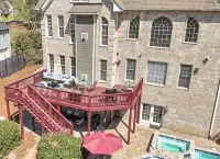 Lake Norman Waterfront Mansion - 7Br, Pool, Hot Tub, Game Room and Private Dock - Jacuzzi