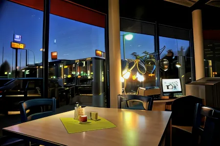 柏林南路德維希斯菲爾德廣場酒店