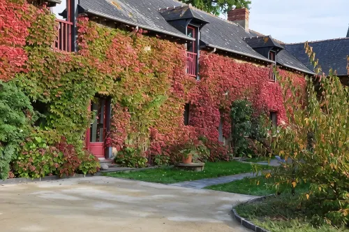 Maison d'hôtes de l'Huardière - Bed and Breakfasts