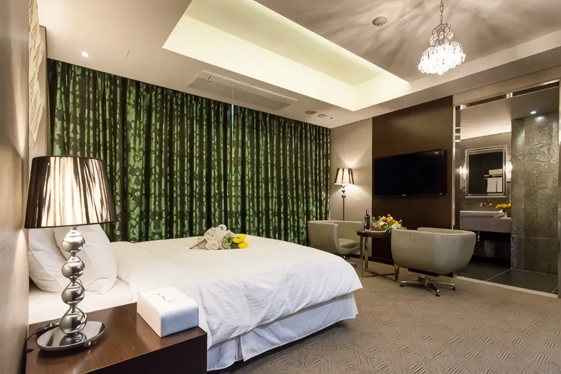 Hotel Pharos