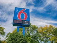 Motel 6 East Syracuse, NY - Airport Hotels in De Witt