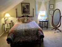 On 'The New River Trail' Hotels in Grayson County
