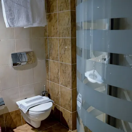Evia Hotel & Suites