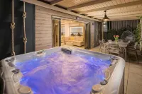 Premium Camping Homes Santa Marina, Lanterna - Hot Tub