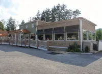 Lake Front Hotel - 2-Star