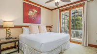 Aloha! Come enjoy paradise in our tranquil & relaxing beach villa.