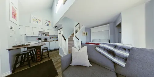 Artistic Hillside Loft - balcony