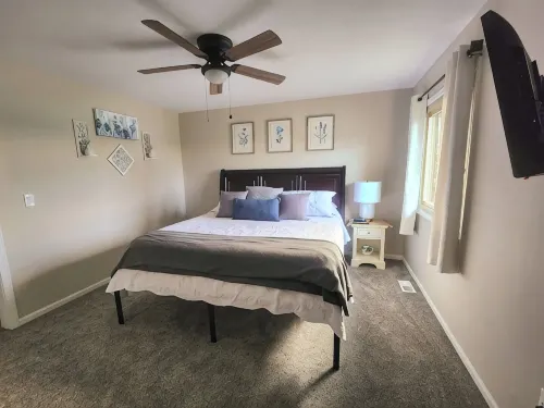 A Spacious Townhome in Newton - Unit C