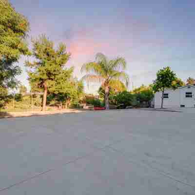 Charming 2-bedroom house with WiFi and AC in Rosemead Others