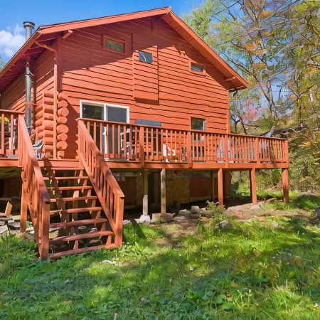 Picturesque Cabin - Lake Access, Arcade, Fireplace