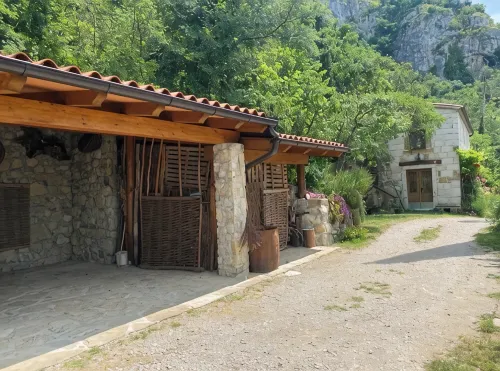 Podpec: Country Cottage in the countryside with absolute privacy