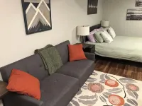 Modern studio with hot tub and patio access - balcony