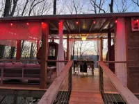 Family & Pet Friendly Treehouse with Amazing Views - 3星級