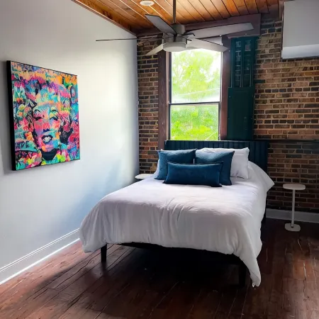 Spacious Luxury Condo in the Heart of Downtown Hammond!