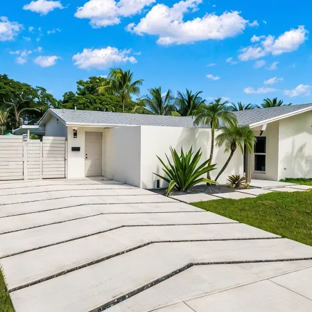 Family Retreat Sleeps 11, Heated Pool, Mini Golf, Kayak Experience, Waterfront