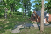 Fort Henry - Pool Table, Fire Pit, Prime Location in Kingsport - 4-Star