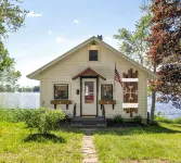 Herons Perch: Peaceful Lakefront Cottage in Shipshewana close to all the fun! - Homestays