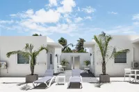 The Palm Leaf Apartments