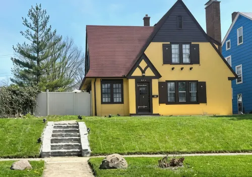 Cozy Updated Cottage Style Home near Historic distric in Middletown