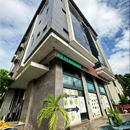 Hotel Grand Kadamba