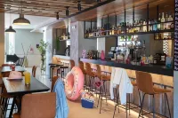 Moxy Patra Marina - bar