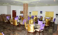 Princeville Hotels - breakfast
