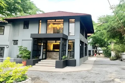 เดอะ เฮนรี่ รีสอร์ท ตารามินดู ไลยา โรงแรมใน