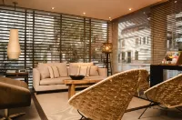 27 Suites Hotel