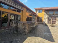 VellaVue Luxury Estate: Private Indoor Pool, Sauna, Gym & Theater – Sleeps 20