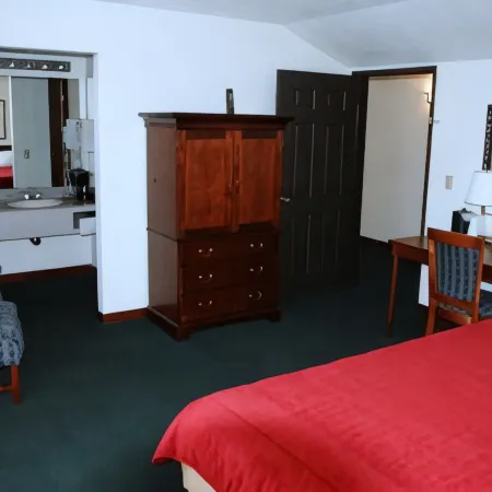 Historic Beaver DAM Lodge, Golf & RV Resort