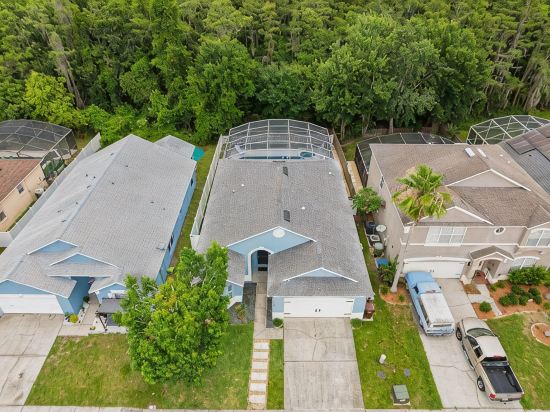 4 Bedrooms/2 Bathrooms AMAZING HOME! PRIVATE POOL!