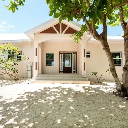 Luxury Oceanfront Cayman Brac Escape, Private Pool, 3Br Stunning Caribbean Views
