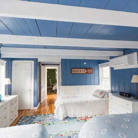 A Charming Vineyard Cottage Just Off the Pond
