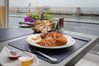 Hotel Santa Maria - Formerly Daishs Blackpool - พร้อมอาหารเช้า