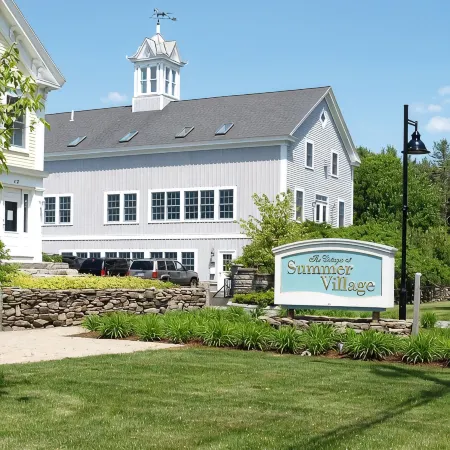 Summer Village Resort - 1 Mi to Moody Beach - WiFi, Gym, AC, Pools, Playgrounds