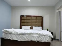 Alpha Hotel & Restaurant - parking