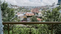 Nature Hotel - Luong The Vinh - Mountain view