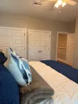 “The Blue Lagoon” a 3-bedroom townhome in charming Lake Charles with AC, WiFi - 4-Star