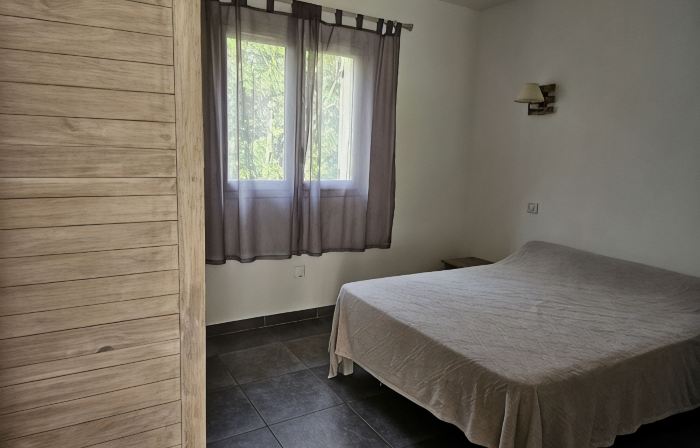 Mini villa T2 on the seafront at Marine de Sisco, ideal for discovering the Cape.