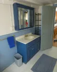 SteamPunk Bunk House and Intergalactic Way Station - 2-Star