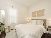 Boston Luxury Home, Free parking, 5 mins to the Casino, 10 minutes to airport. Hotels in Everett