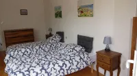 Spacious villa in theAude close to the sea, mountains, history and vineyards!