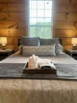 New! Cozy 4 Guest Cabin in Damascus! Pet Friendly! - Chalets